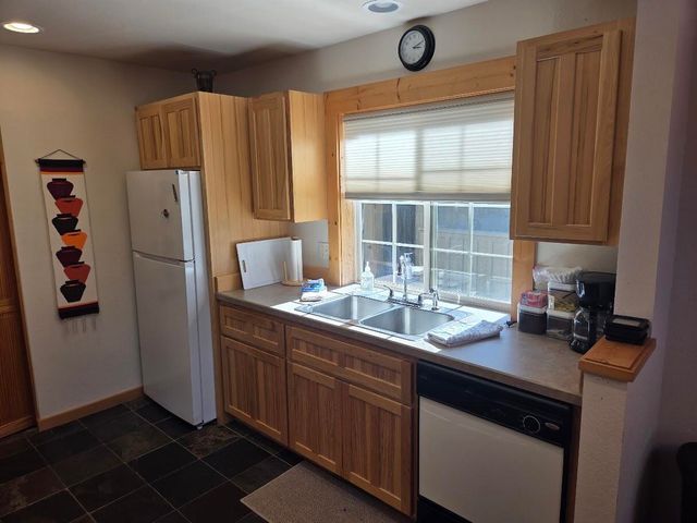 4673 Marsh Hawk Drive, Klamath Falls, OR 97601