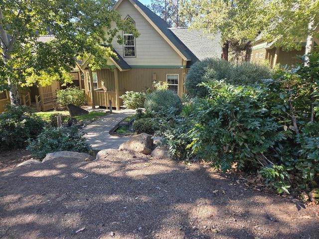 4673 Marsh Hawk Drive, Klamath Falls, OR 97601