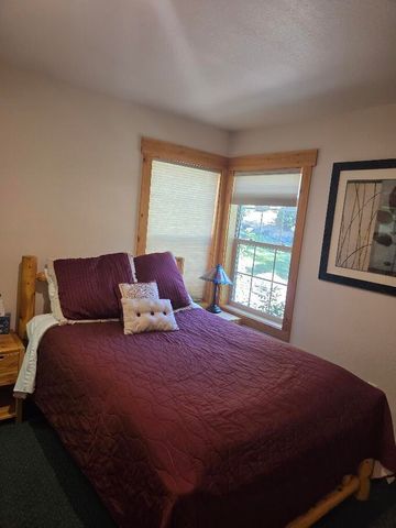 4673 Marsh Hawk Drive, Klamath Falls, OR 97601
