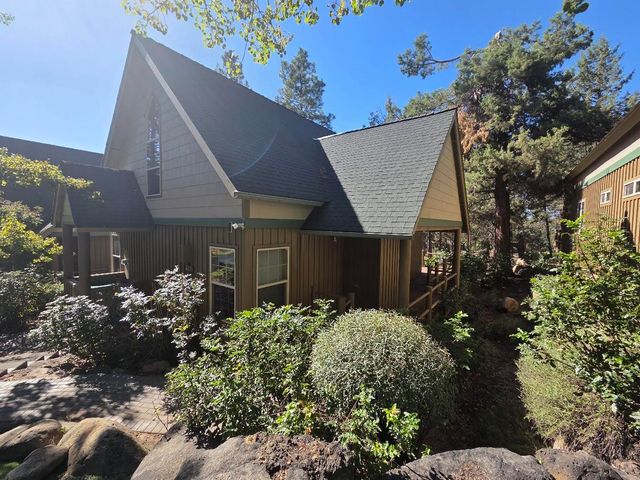 4673 Marsh Hawk Drive, Klamath Falls, OR 97601