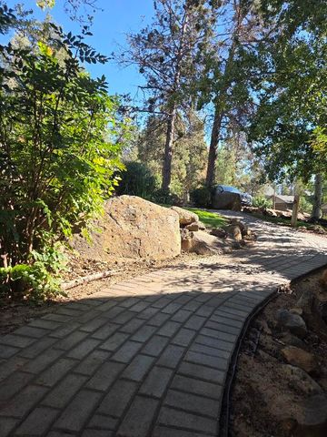 4673 Marsh Hawk Drive, Klamath Falls, OR 97601