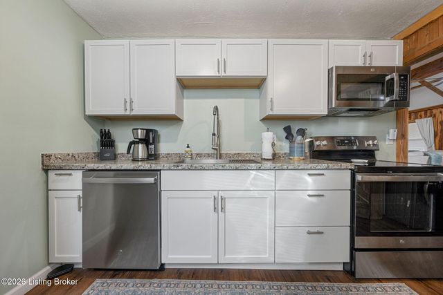 11 Arrowhead Dr, Cub Run, KY 42729