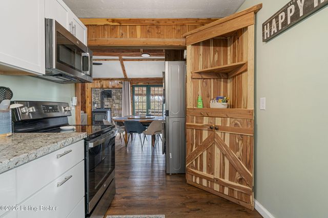 11 Arrowhead Dr, Cub Run, KY 42729