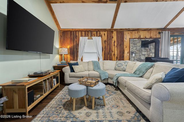 11 Arrowhead Dr, Cub Run, KY 42729