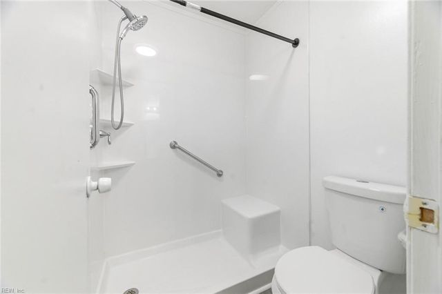 3921 Buchanan DR, Virginia Beach, VA 23453