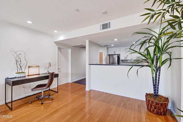 159 W Green Street 408, Pasadena, CA 91105