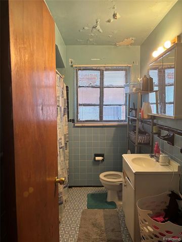 18681 Albion Street, Detroit, MI 48234