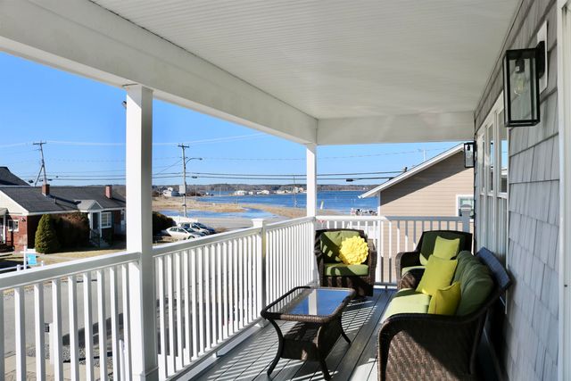 562 Nashua Street, Seabrook, NH 03874