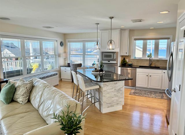 562 Nashua Street, Seabrook, NH 03874