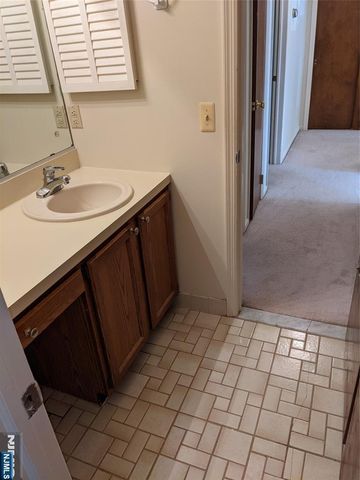 39 1 & 2 Smith, Waldwick, NJ 07463