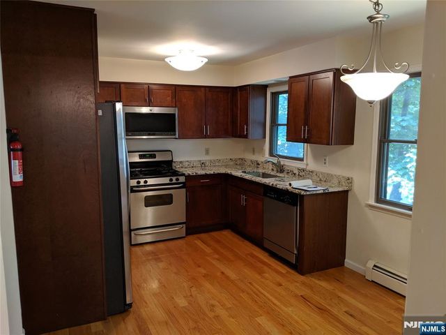 39 1 & 2 Smith, Waldwick, NJ 07463