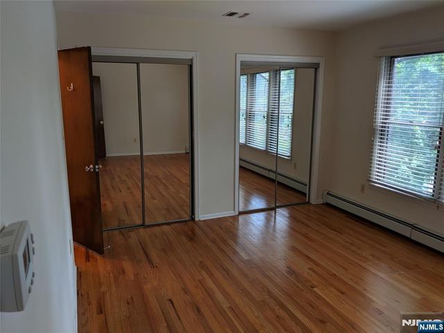 39 1 & 2 Smith, Waldwick, NJ 07463