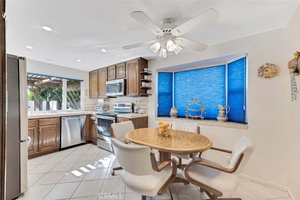 Image 13 of property listing at 20828 Bermuda Street, Chatsworth, CA 91311