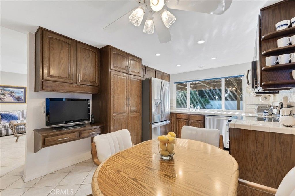 Image 14 of property listing at 20828 Bermuda Street, Chatsworth, CA 91311
