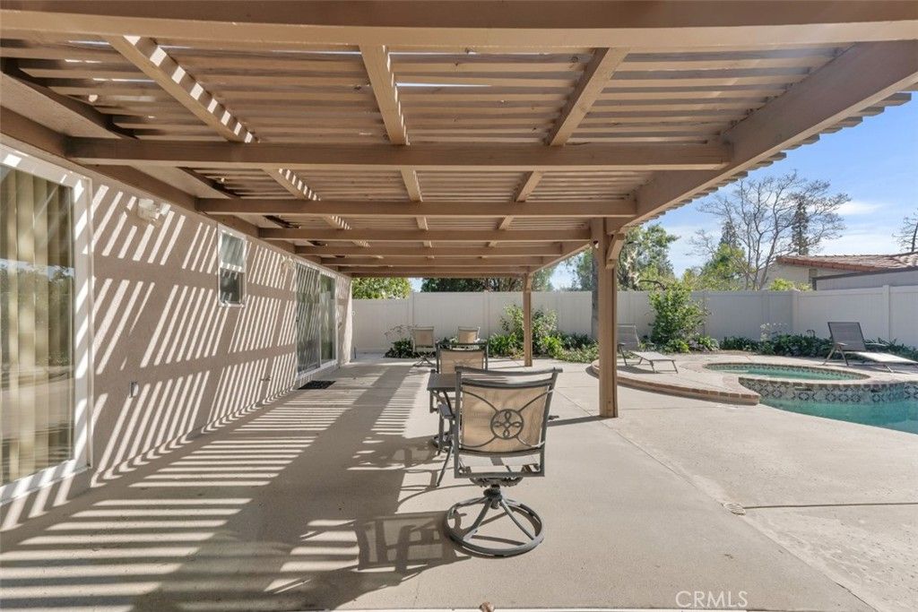 Image 31 of property listing at 20828 Bermuda Street, Chatsworth, CA 91311