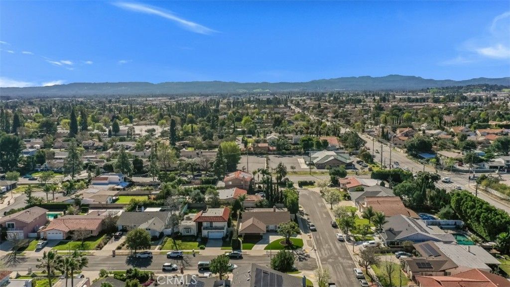 Image 38 of property listing at 20828 Bermuda Street, Chatsworth, CA 91311