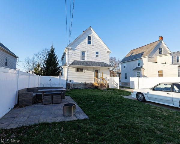 139 Cornell Avenue, Elyria, OH 44035