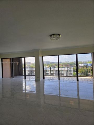 1800 NE 114th Street 911, Miami, FL 33181