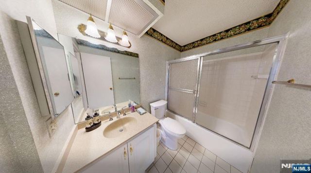 300 Winston 210, Cliffside Park, NJ 07010