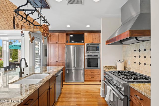 3190 Moss Hammock Wynd, Southport, NC 28461