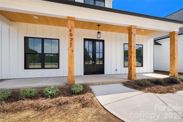 1925 Snyders store Road, Wingate, NC 28174