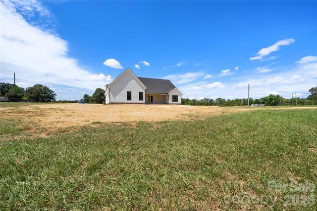 1925 Snyders store Road, Wingate, NC 28174