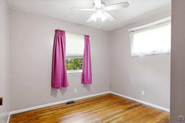 3729 SE Truman AVE, Topeka, KS 66609