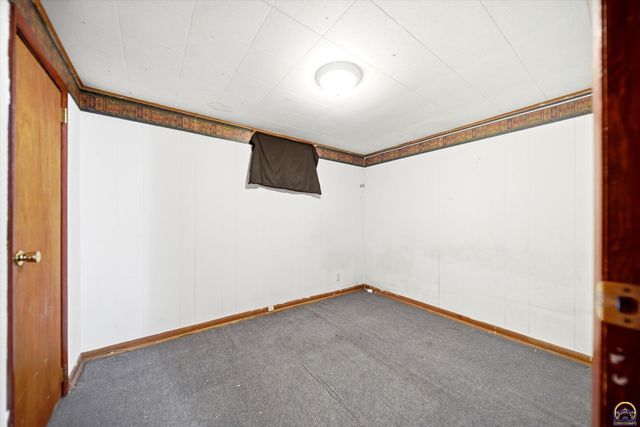 3729 SE Truman AVE, Topeka, KS 66609