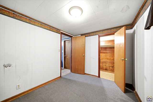 3729 SE Truman AVE, Topeka, KS 66609