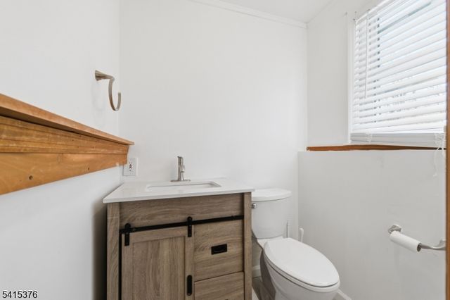 6 Brookside Ave, Mansfield Twp., NJ 07840