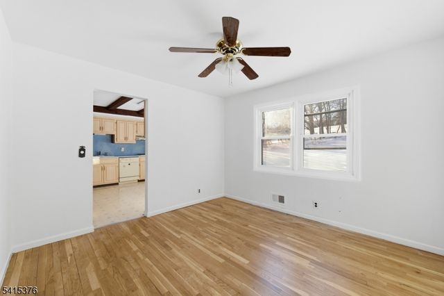 6 Brookside Ave, Mansfield Twp., NJ 07840