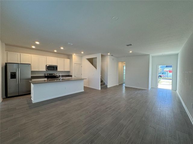 8115 SAYINGS DRIVE, Winter Garden, FL 34787