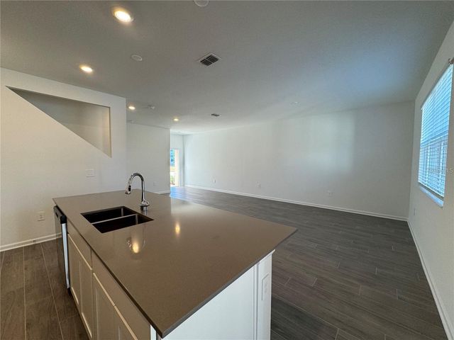 8115 SAYINGS DRIVE, Winter Garden, FL 34787