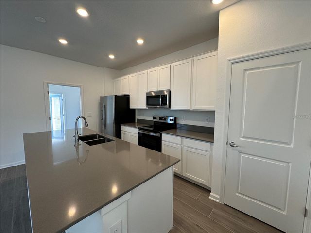 8115 SAYINGS DRIVE, Winter Garden, FL 34787