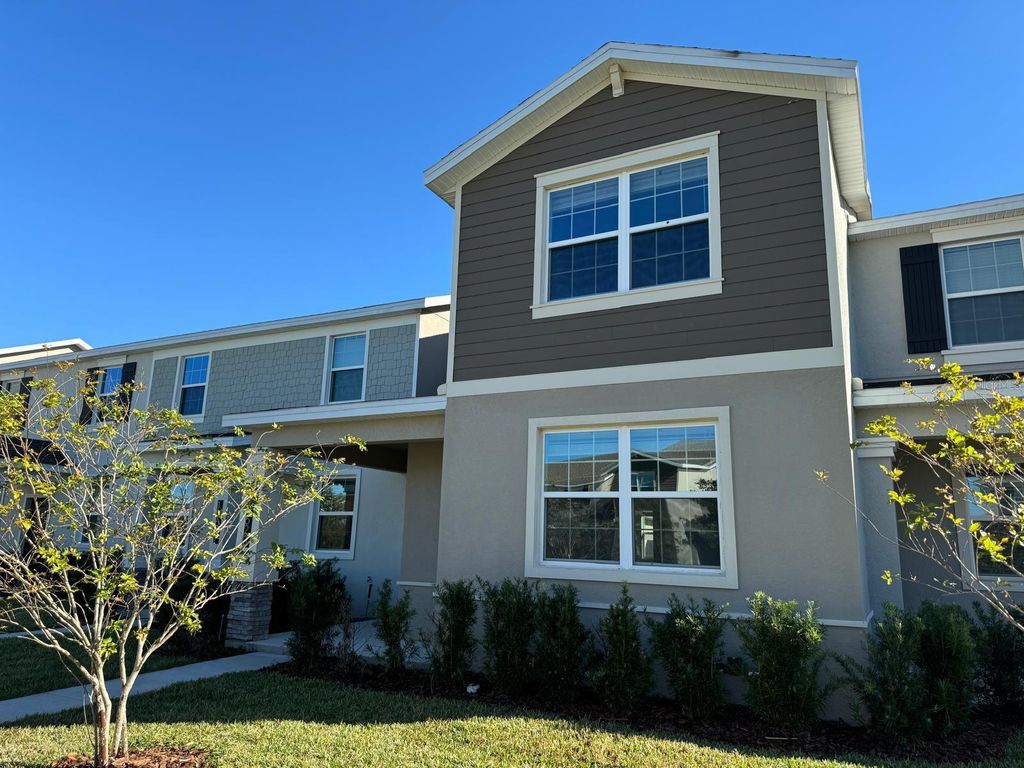 8115 SAYINGS DRIVE, Winter Garden, FL 34787