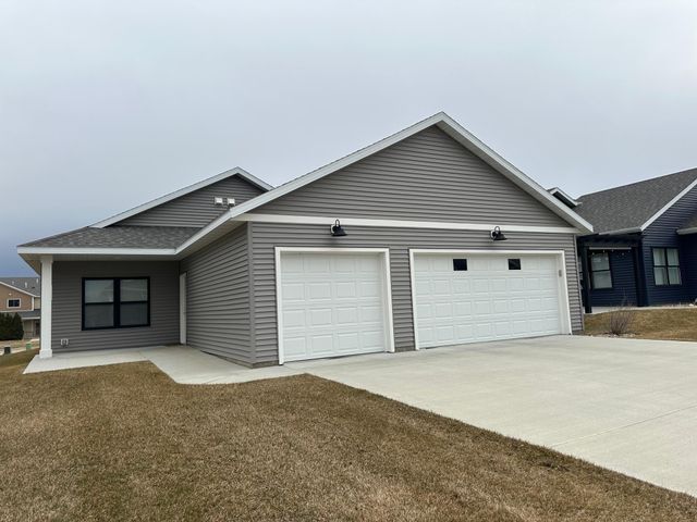 5683 Harvest Moon Boulevard NW, Rochester, MN 55901