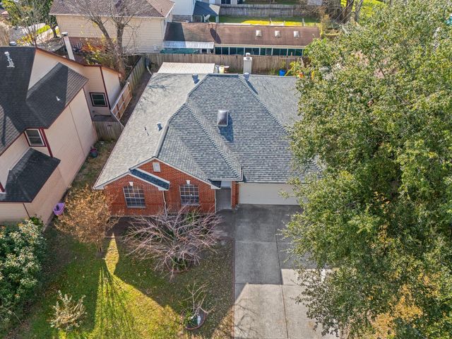 12407 Fox Trace Lane, Houston, TX 77066