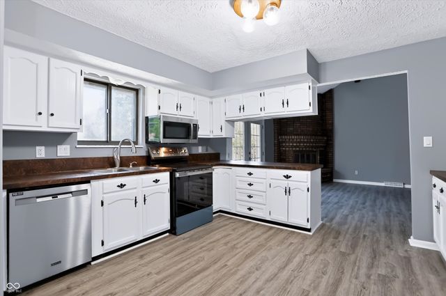 5706 Riva Ridge Drive, Indianapolis, IN 46237