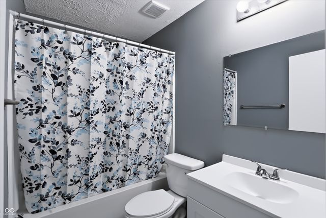 5706 Riva Ridge Drive, Indianapolis, IN 46237