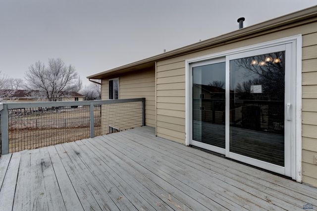 4816 JOHNSTON DR, Rapid City, SD 57703