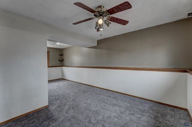 4816 JOHNSTON DR, Rapid City, SD 57703