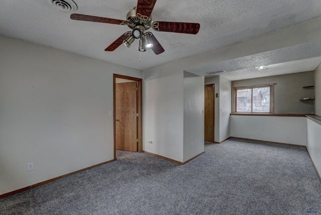 4816 JOHNSTON DR, Rapid City, SD 57703