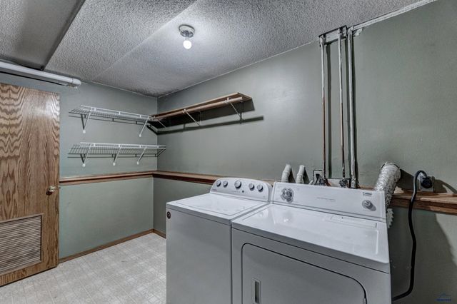 4816 JOHNSTON DR, Rapid City, SD 57703