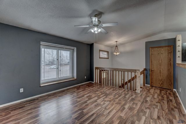 4816 JOHNSTON DR, Rapid City, SD 57703