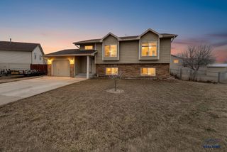 4816 JOHNSTON DR, Rapid City, SD 57703