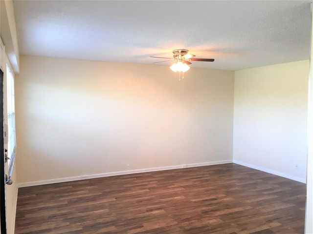 551 SW 135th Avenue 405b, Pembroke Pines, FL 33027