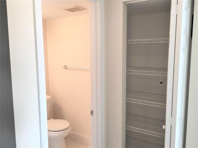 551 SW 135th Avenue 405b, Pembroke Pines, FL 33027