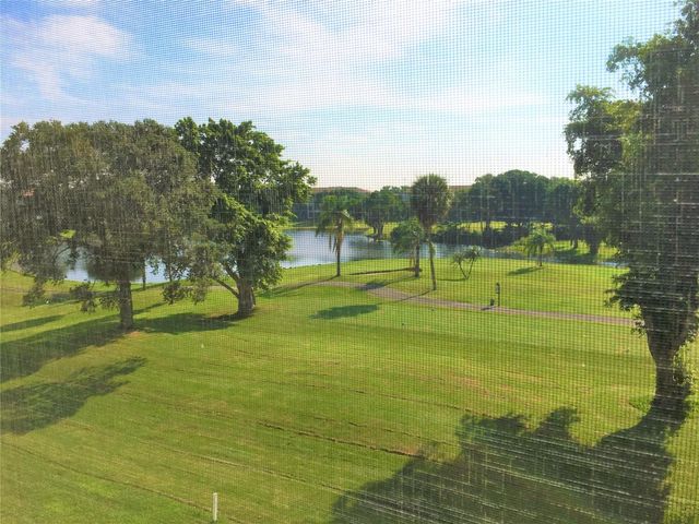 551 SW 135th Avenue 405b, Pembroke Pines, FL 33027