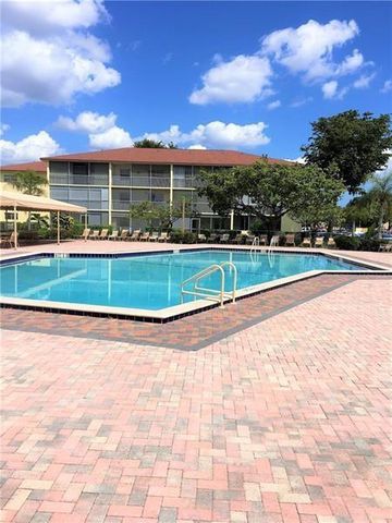 551 SW 135th Avenue 405b, Pembroke Pines, FL 33027