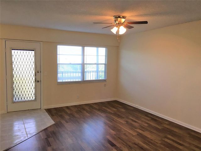 551 SW 135th Avenue 405b, Pembroke Pines, FL 33027